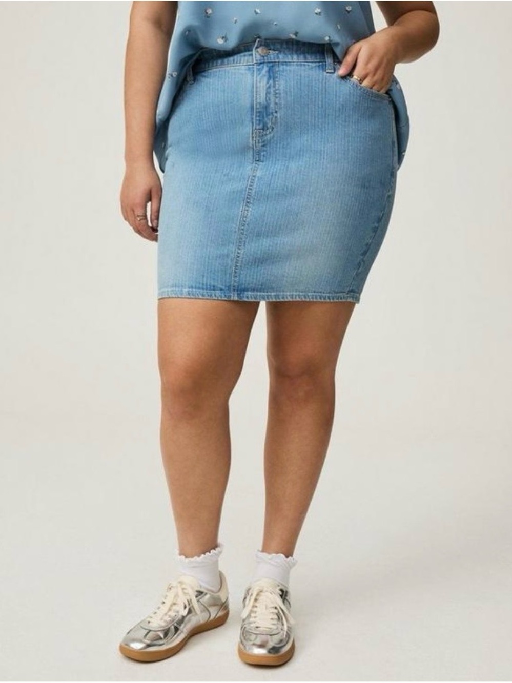 Torrid Denim Mini Skirt - Size 14 - NWT!